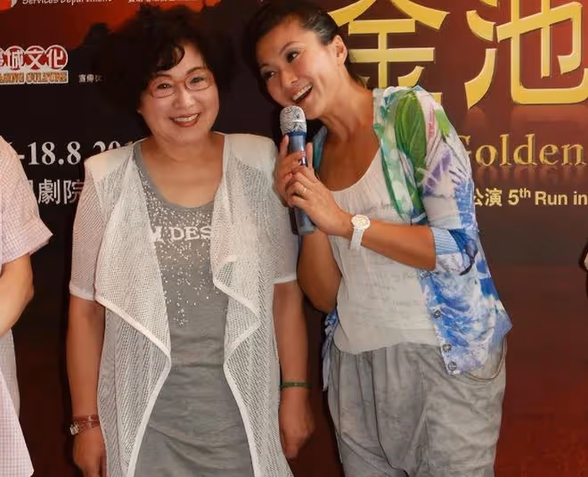 李司棋48歲女兒宣布三婚！對象是外籍攝影師，婚禮在加拿大舉行
