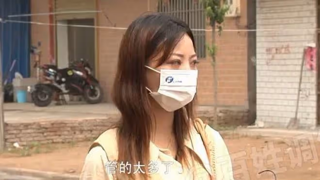 公公嫌兒媳穿著暴露，揚言要把衣服燒掉「都是我兒子掏錢買的」