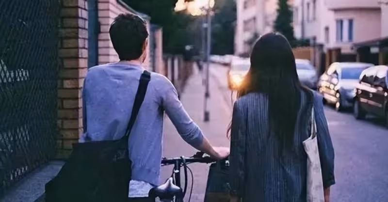 兒媳生二胎要100萬，我拿出存摺兒媳笑著答應，我卻想讓兒子離婚
