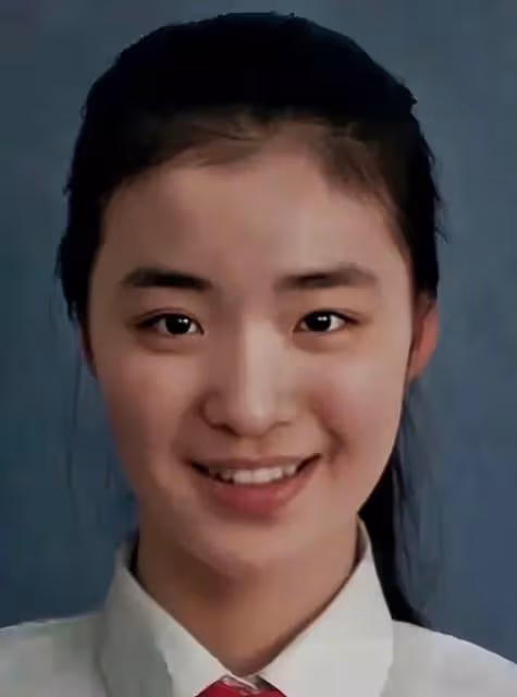 王楚然早期舊照惹爭議,多次營銷美過劉亦菲,卻被質疑做過微調