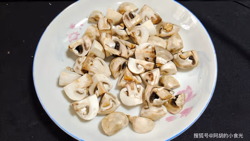 絲瓜和它絕配!花小錢,就能吃到「夏天補鉀第一菜」,伏天流汗多必吃菜