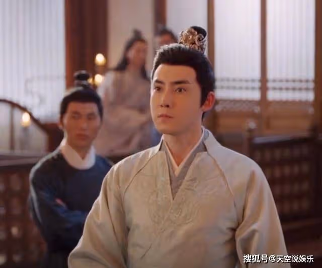 《長風渡》結局:范玉和洛子商發動政變,周高朗將皇位禪讓給周燁