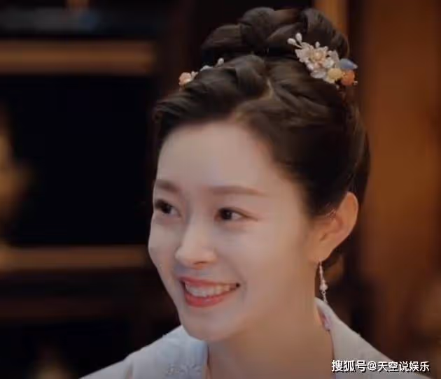 《長風渡》結局:范玉和洛子商發動政變,周高朗將皇位禪讓給周燁