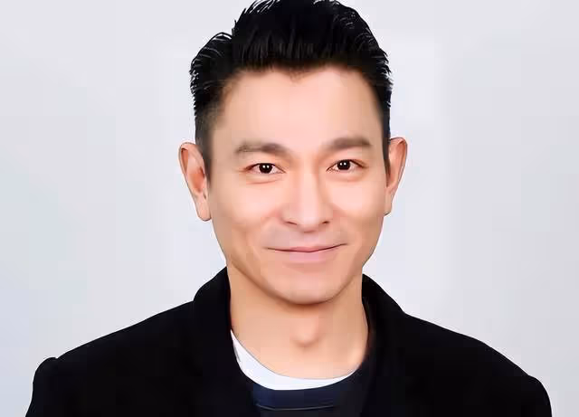 劉德華曝《籠中》票房9億,王寶強陳思誠視頻向他炫耀,原因超好笑