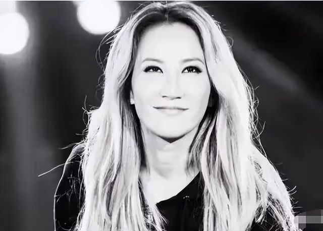 李玟媽媽畢業於北大醫學部,堅持搶救女兒,坎坷成長經歷隨之曝光