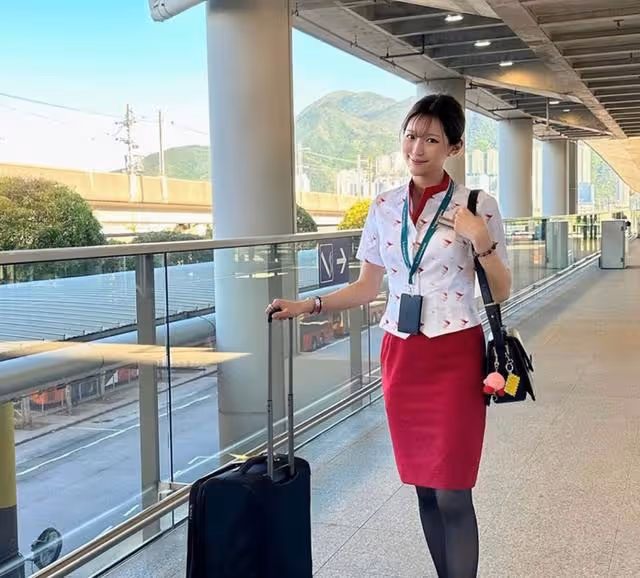TVB知名女星宣布退出娛樂圈,改名轉行做空姐,遭前男友出軌背叛