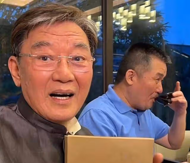 李立群食言又重返大陸撈金,遭網友嘲諷後回懟:我就是愛錢啊