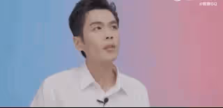 張若昀唐藝昕合體拍雜誌，問答環節缺少默契，互相提示被調侃作弊