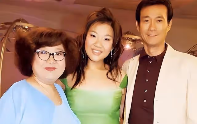 香港著名星二代情緒病復發!自認呼吸都有錯,曾一度傳出死訊