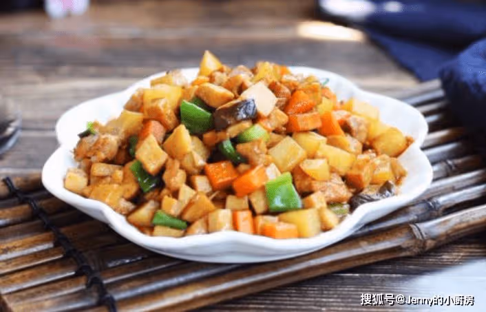 三伏天養生,建議每天吃點清淡的,推薦5道炒菜,照著做吃得好