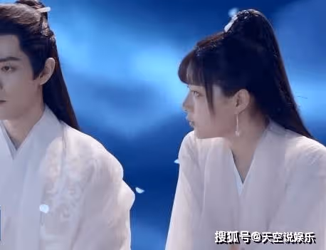 《玉骨遙》時影在神廟為何從了朱顏？《玉骨遙》朱顏的真實身份是什麼？