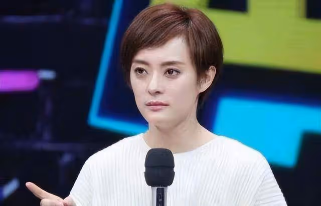 主持人問孫儷:「你收入這麼高,為什麼不給父親買房?」