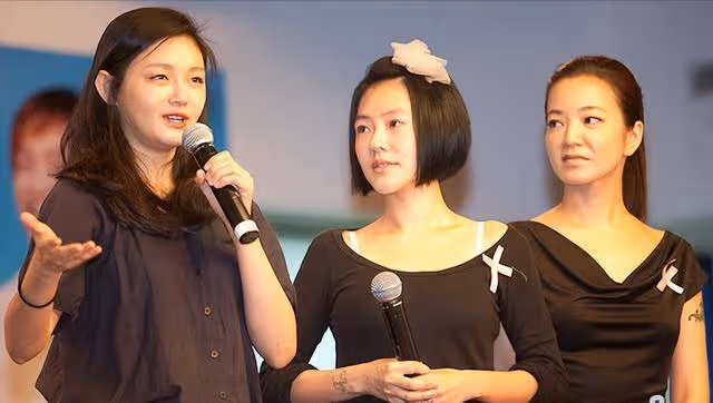 被霸凌20多年,阿雅極限反水將大小S打進深淵,一些細節細思極恐