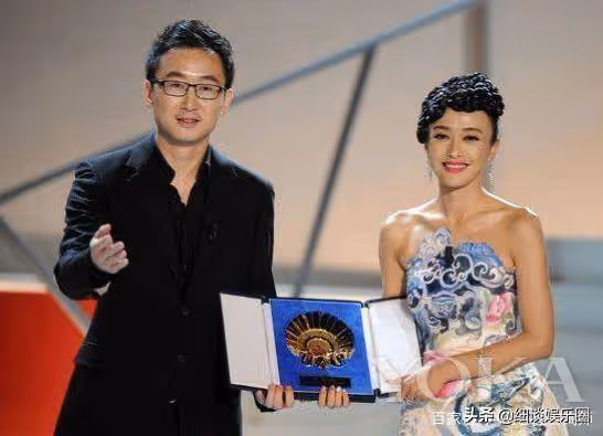 被黃曉明無情分手,與陸川和平分手,如今,她過得怎麼樣?