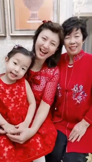閆學晶不再沉默，說出與孫儷的真實關係，難怪她們關係那麼好