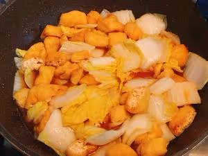 好吃到連湯汁都不剩的白菜燜豆泡，給肉都不換