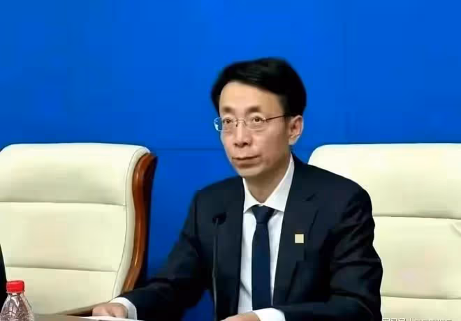 董思槿要搬去澳大利亞,整個手續費上千萬,和胡某沒有任何聯繫了