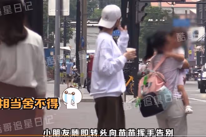 三胎實錘?鄭愷老婆被拍現身月子中心,38度高溫穿長衣長褲不怕熱