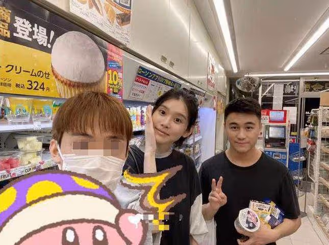 何猷君何超欣日本度假,入住酒店超五千元,頻繁與妹妹出遊惹爭議