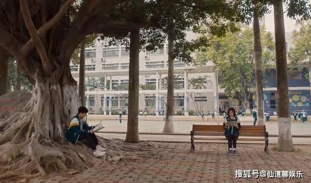 《追光的日子》佛系對待早戀?郝楠的寬容,拾起了每一個孩子的尊嚴
