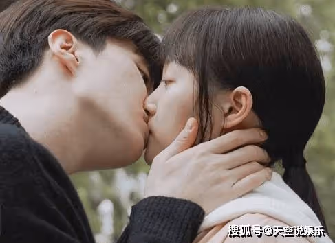 《曾少年》王瑩喜歡的人是誰？《曾少年》楊澄為什麼要和謝喬在一起？