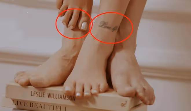 唐藝昕張若昀又拍寫真了！櫻桃對嘴、腳踩腳腕，網友驚呼辣眼睛！