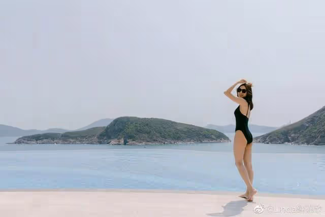 TVB前花旦太抗老！39歲少女味十足，穿恨天高與路人合影太親民