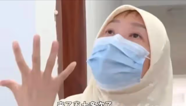 長沙女子癌症晚期,爭奪女兒40萬學費,直言:女兒有我重要嗎?