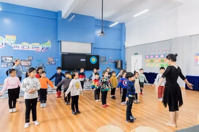 長沙女子癌症晚期,爭奪女兒40萬學費,直言:女兒有我重要嗎?
