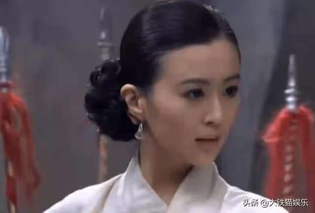 以為她們退圈了，原來是整容了沒認出來，美人真該遠離科技與狠活