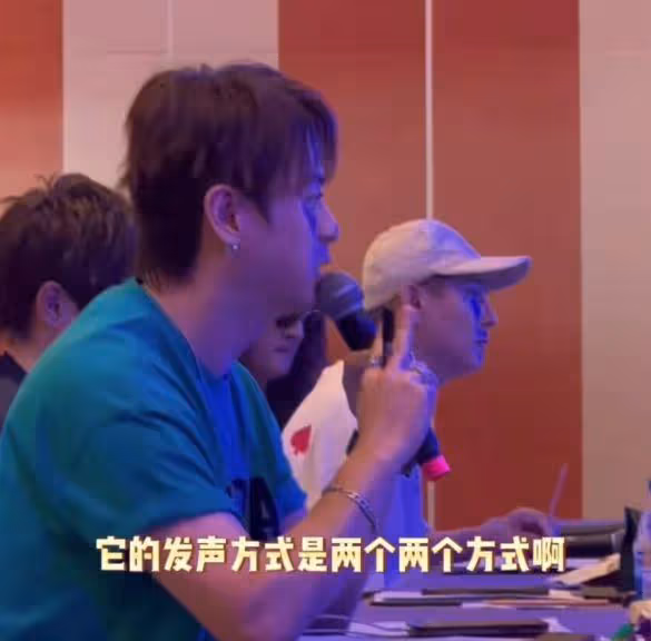 李炮兒止步《好聲音》30強,因拜師柯以敏遭抵制,滿臉無奈顯失落