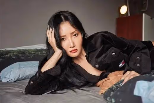 27歲女星華莎被告演出淫亂罪,動作性感大膽惹爭議,學生家長告發
