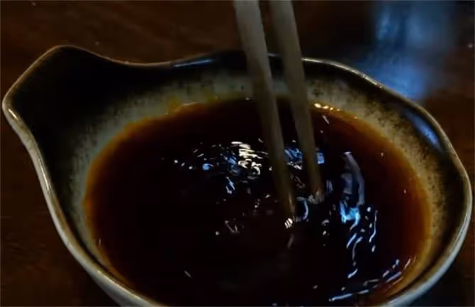 涼拌折耳根最正確做法,清涼解膩,脆口彈牙,比大魚大肉都解饞