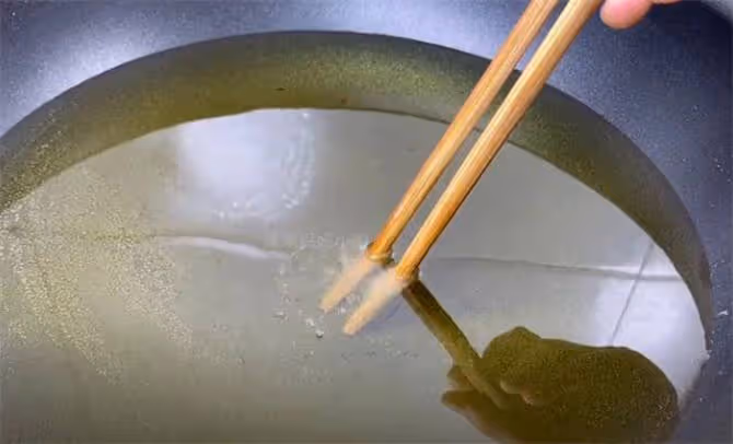 炸蘿蔔丸子,用麵粉還是澱粉,教你正確做法,外酥里嫩不回軟