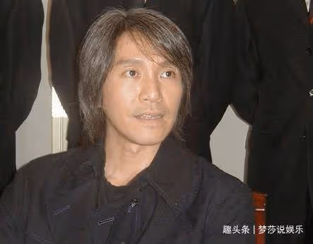 周星馳與17歲女模特事件升級,女方違反保密協議,照片引起輿論!