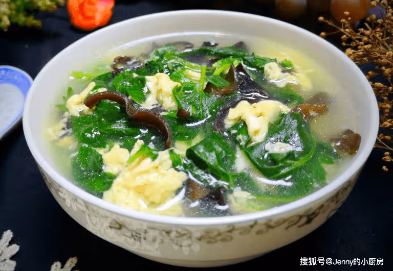 夏日炎炎流汗多,這5道湯要常喝,補充營養強免疫,健康過夏
