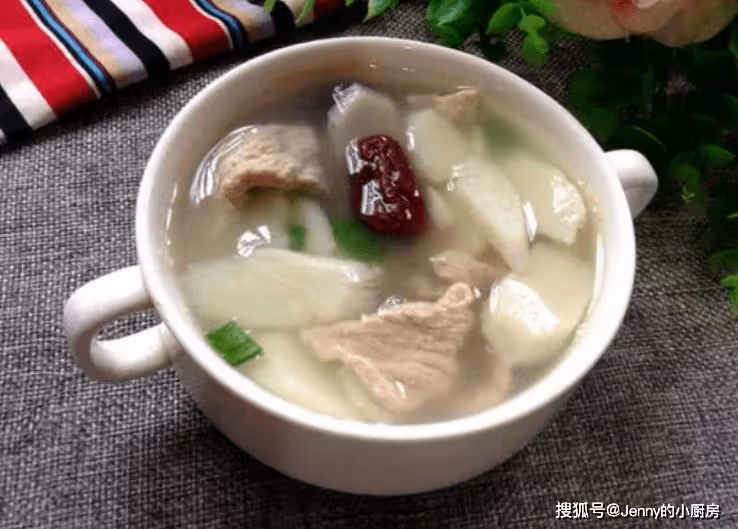 夏日炎炎流汗多,這5道湯要常喝,補充營養強免疫,健康過夏