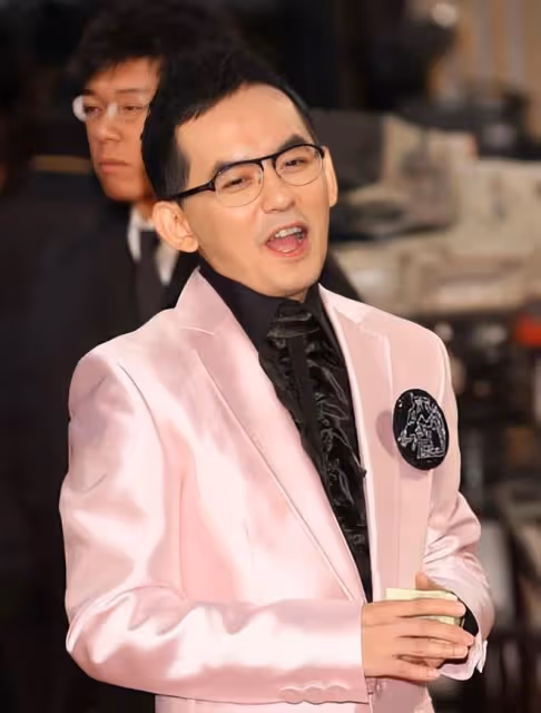 黃子佼被立案調查,願「配合司法檢查」,葛斯齊稱大小S也逃不掉