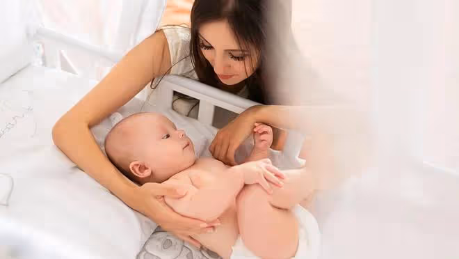 婆婆突然主動要幫忙帶孩子,原來竟是為了拿我的奶水喂她的小貓崽