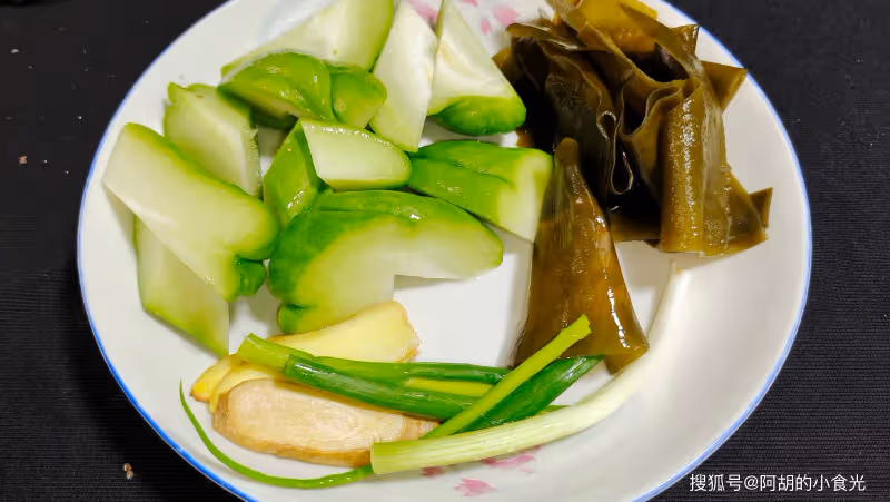 伏天的第一口排骨,和它絕配!慢燉成湯,暑氣濕氣繞道走,每一口都是鮮美舒爽