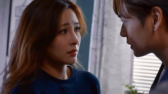 TVB知名女星被曝將離巢,惹公司高層不滿,新劇片頭鏡頭全被刪