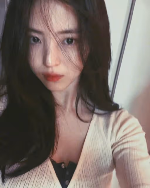 韓素熙出演BTS柾國MV女主角,專心吵架的情侶場景,令韓網友好奇
