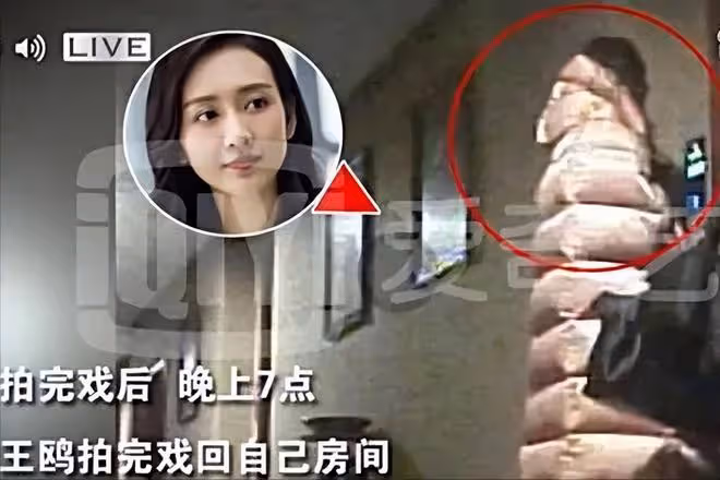 王鷗，10年前朝楊冪開了一槍，沒想到2023年，正中自己眉心！