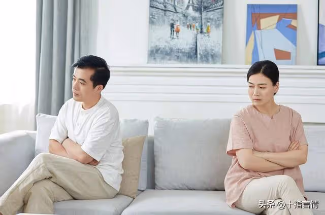 婆婆去世,我因特殊原因未去奔喪,如今我父親去世,丈夫做法更狠