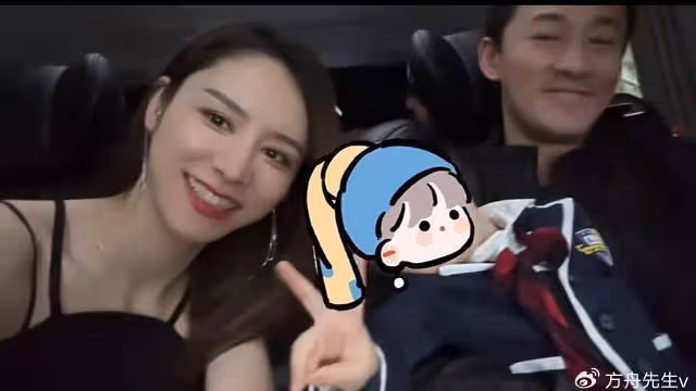 林峯參加2歲女兒畢業典禮，張馨月曬視頻，因只給自己孩子遮臉挨批