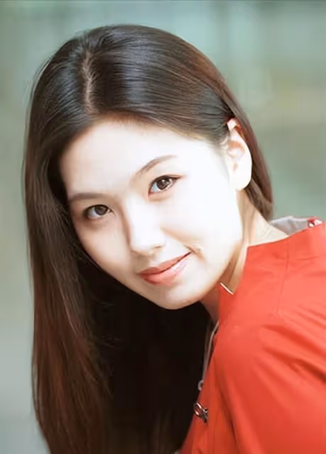 25歲李恩珠自殺,遭受性虐待8小時,韓國女星淪為財閥玩物