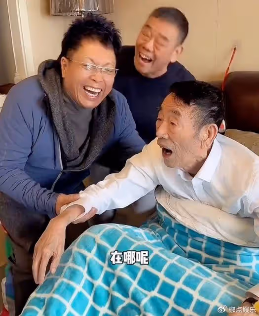 91歲楊少華住院!躺病床面容枯槁骨瘦如柴,多個儀器監護引擔憂