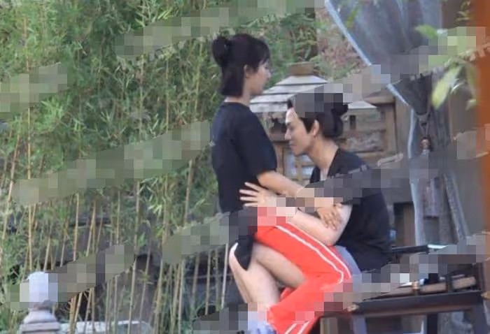 31歲秦俊傑戀情曝光!和毛曉慧同回酒店舉止親密,楊紫又莫名躺槍