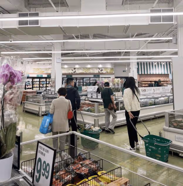 多倫多超市偶遇王祖賢,獨自一人買菜好低調,拒絕粉絲合影惹爭議