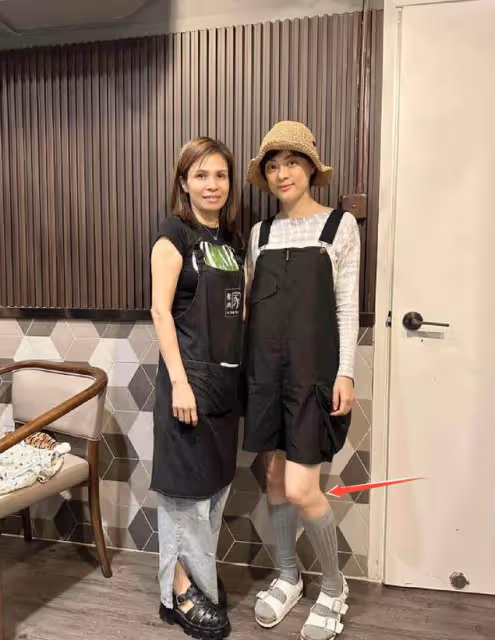 孫儷現身香港探親,本人被誇贊比上鏡漂亮,涼鞋配長襪遭吐槽